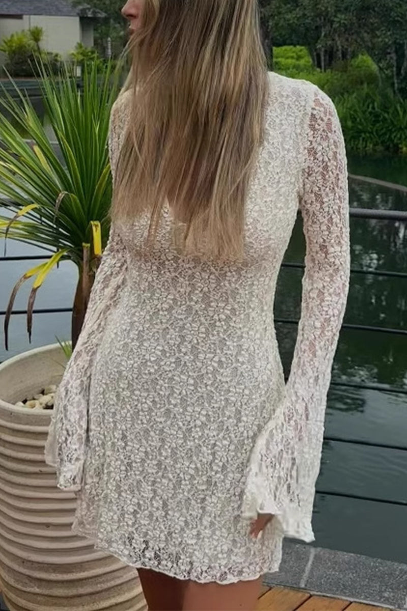 Vestido de encaje con cuello mandarín y botones de encaje sexy