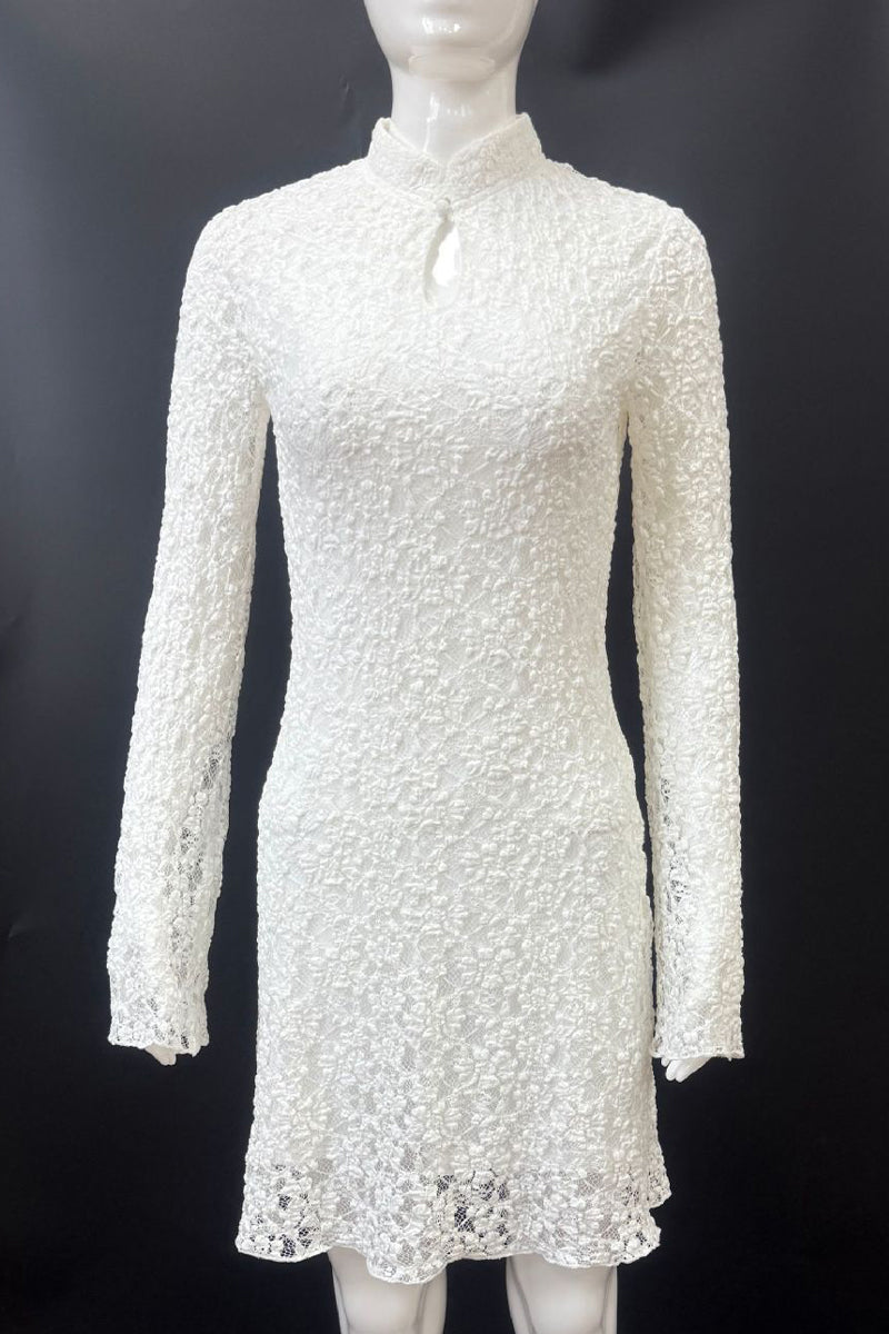Vestido de encaje con cuello mandarín y botones de encaje sexy