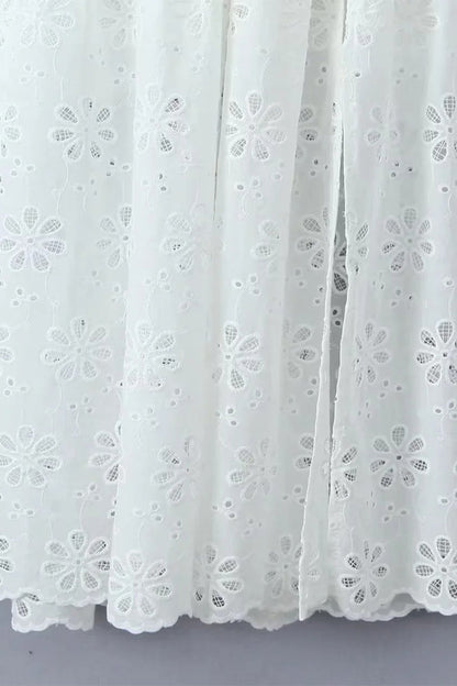 Vestidos sexis de encaje con espalda descubierta y abertura en el cuello en U sin mangas