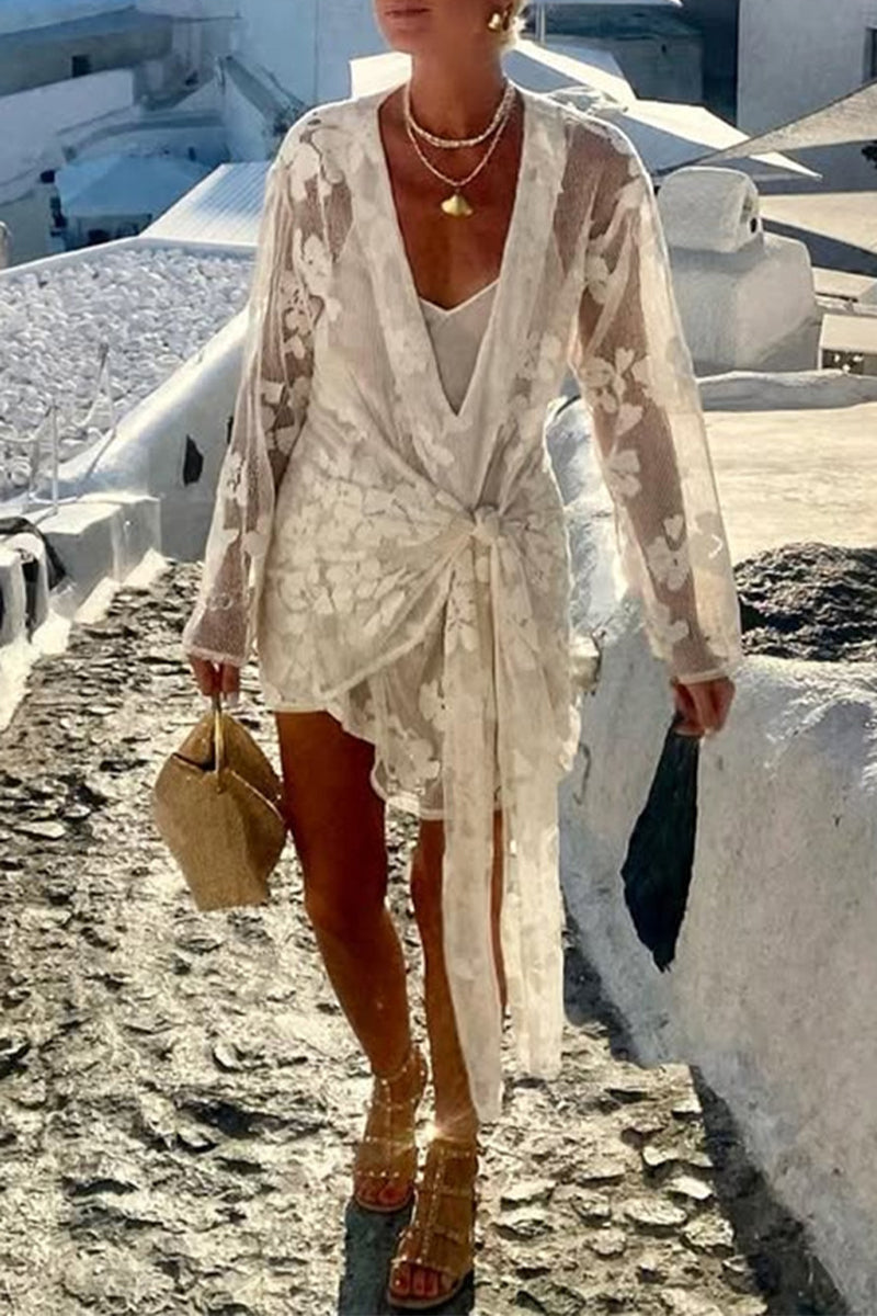 Traje de baño sexy de encaje con flores para vacaciones