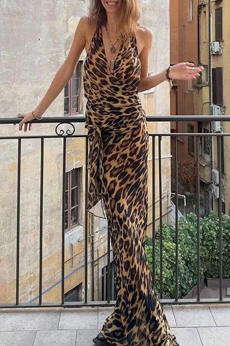 Traje de baño de dos piezas sexy con estampado de leopardo, sin espalda, con cuello halter y sin mangas
