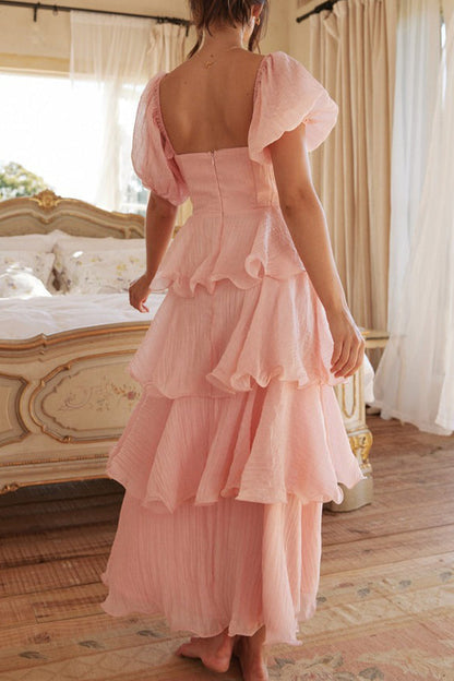 Vestidos casuales con falda pastel, escote cuadrado, volantes y espalda descubierta