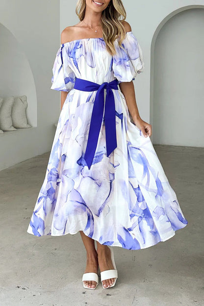 Elegante vestido de corte A con hombros descubiertos, encaje y estampado floral