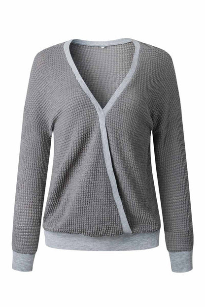 Top de punto con diseño cruzado informal (3 colores)