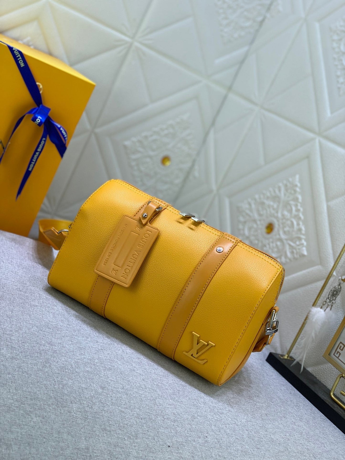 Louis Vuitton 21437 City Keepall Bag