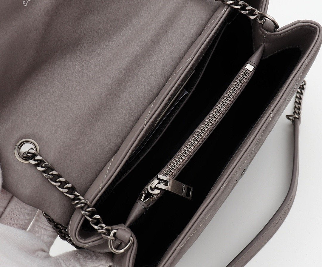 Saint Laurent Loulou