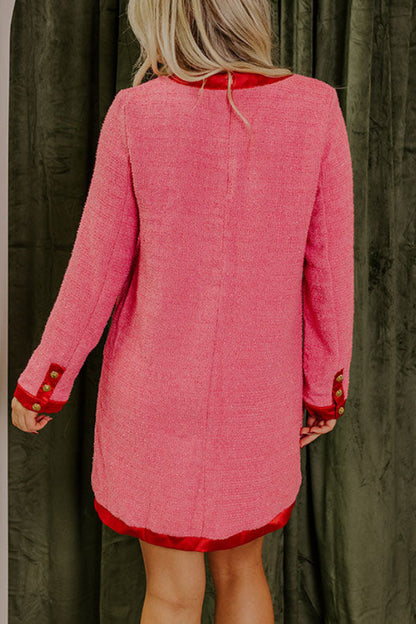 Vestido mini de tweed con lazo de satén y patchwork, corte en H y bolsillos.