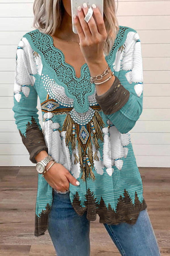 Camiseta elástica con ribete de encaje y estampado étnico hippie de pasado mexicano