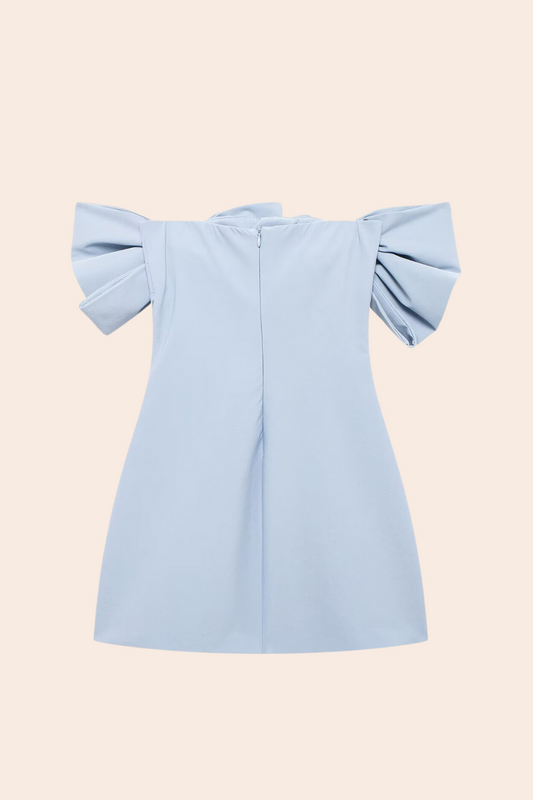Minivestido sin tirantes con lazo 