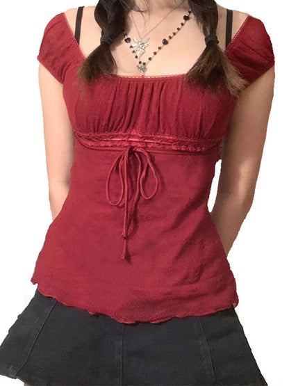 Tops de encaje con estética de los años 2000 para mujer, camiseta con hombros descubiertos y cordón ajustable, camiseta de moda coreana para mujer, ropa urbana grunge de hadas