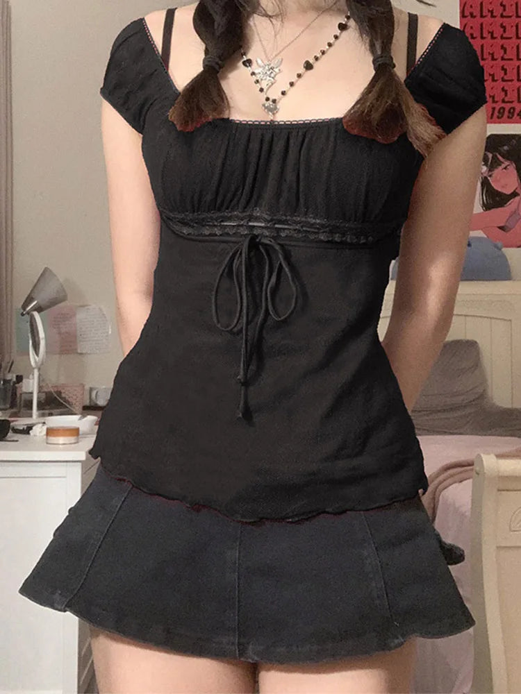 Tops de encaje con estética de los años 2000 para mujer, camiseta con hombros descubiertos y cordón ajustable, camiseta de moda coreana para mujer, ropa urbana grunge de hadas