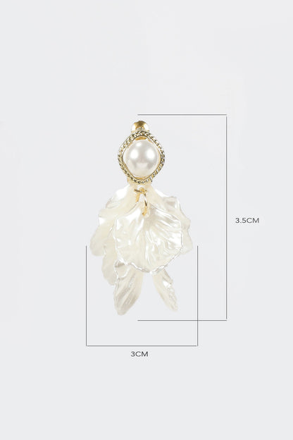 Pendientes de flores con perlas de imitación 