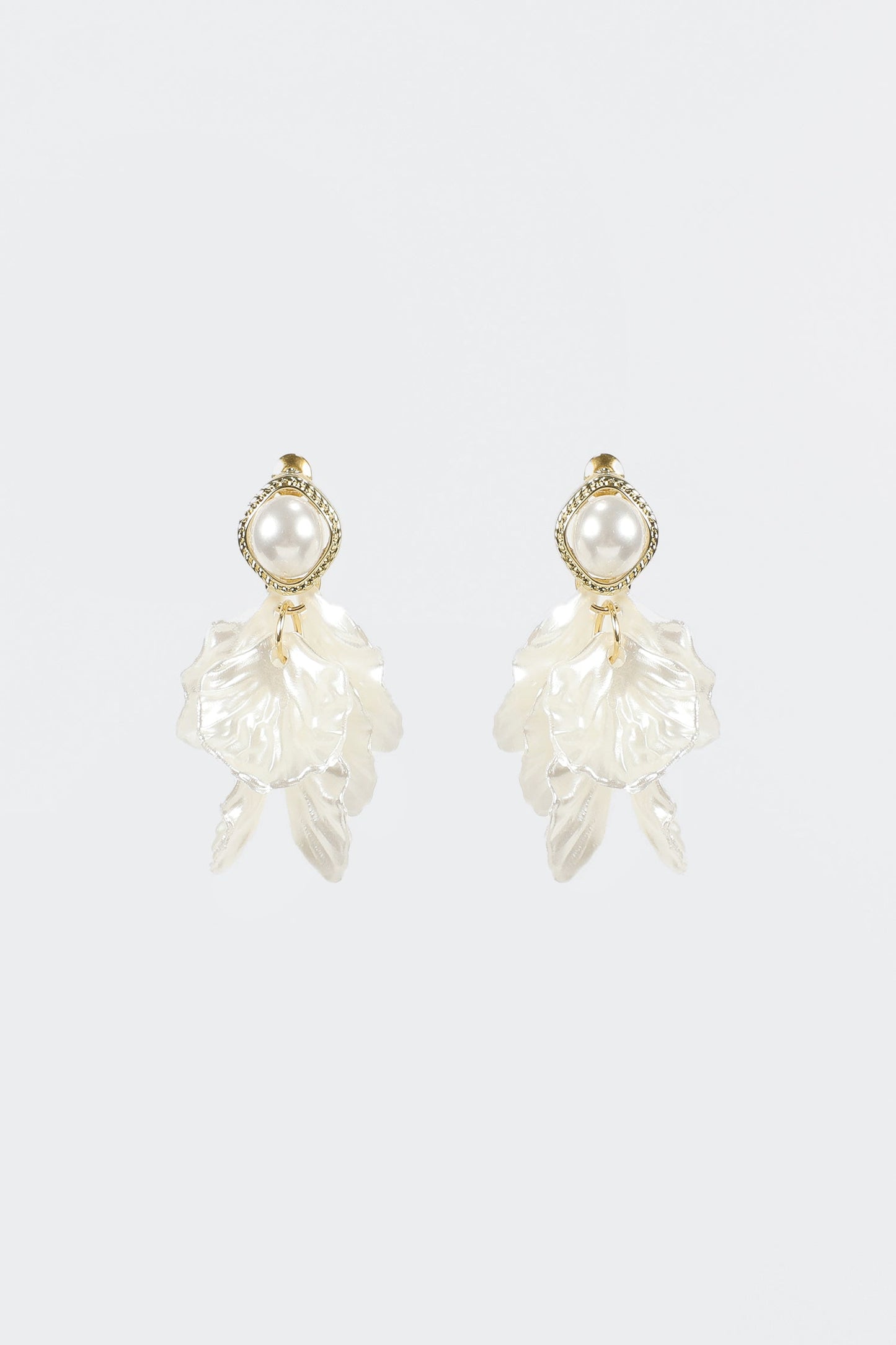 Pendientes de flores con perlas de imitación 