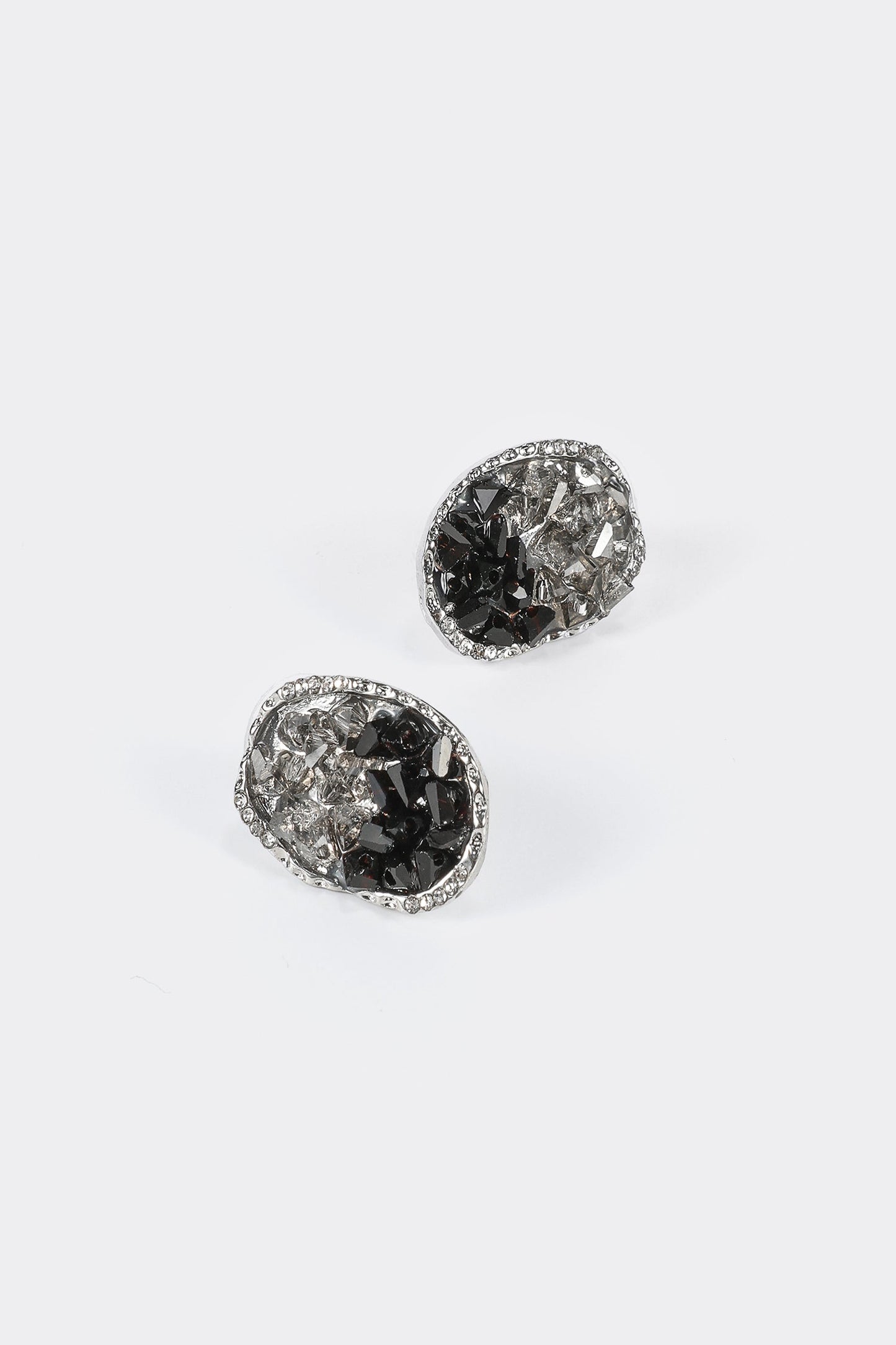 Pendientes de diamantes ovalados negros 