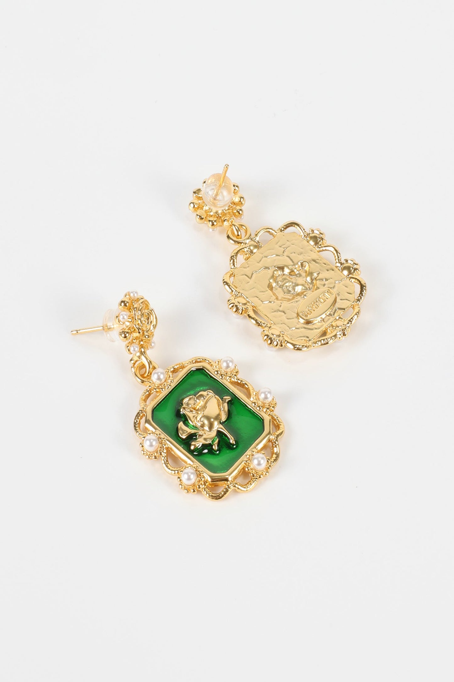 Pendientes florales de metal con perlas de imitación 