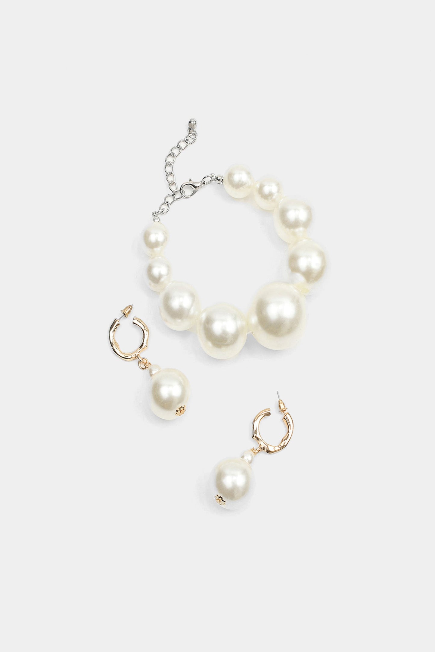 Faux Pearl Accessories Set