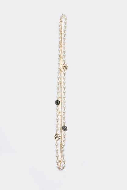 Collar largo floral de metal con perla sintética 
