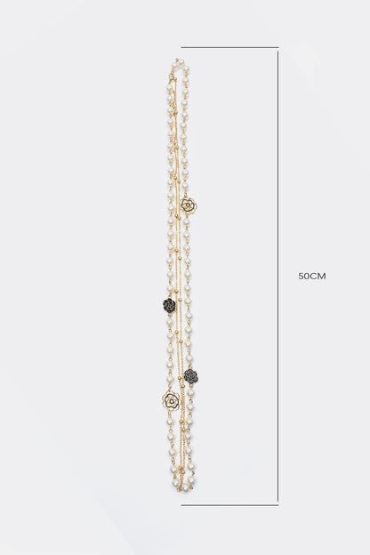 Collar largo floral de metal con perla sintética 