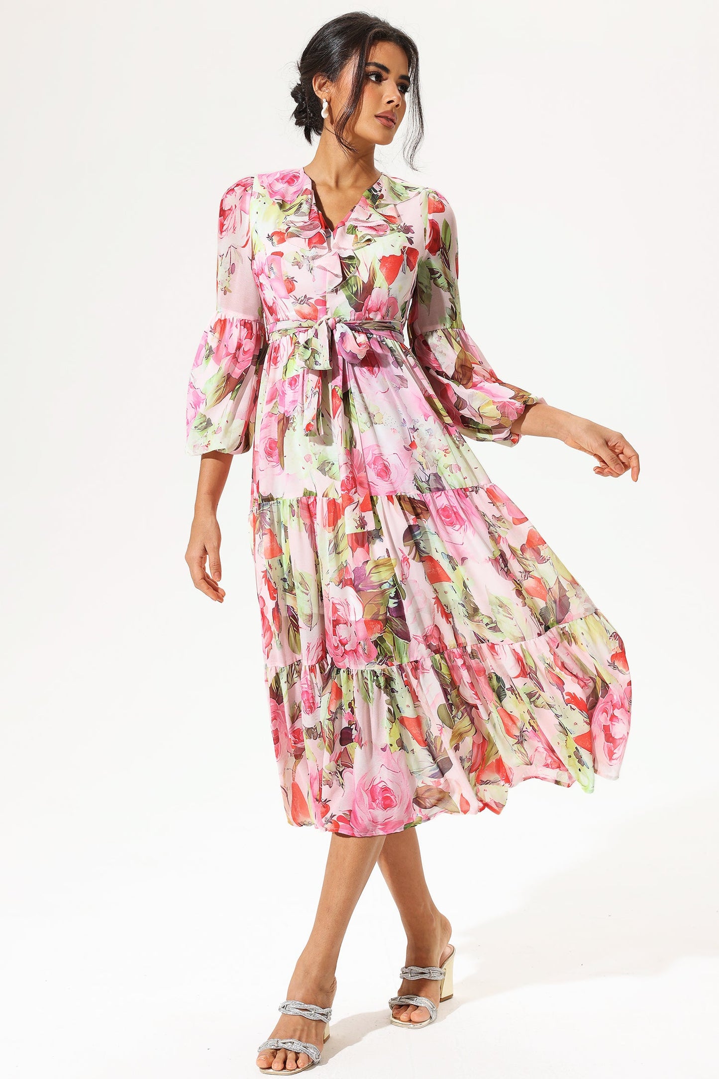 Vestido maxi floral de manga larga con cuello en V y volantes 