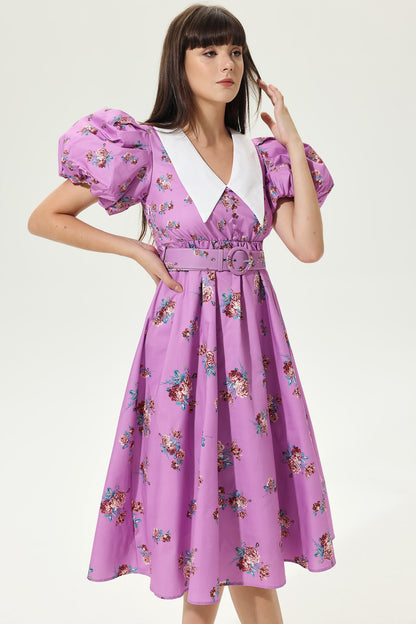 Vestido midi con cinturón, cuello muñeca y mangas abullonadas con estampado floral 