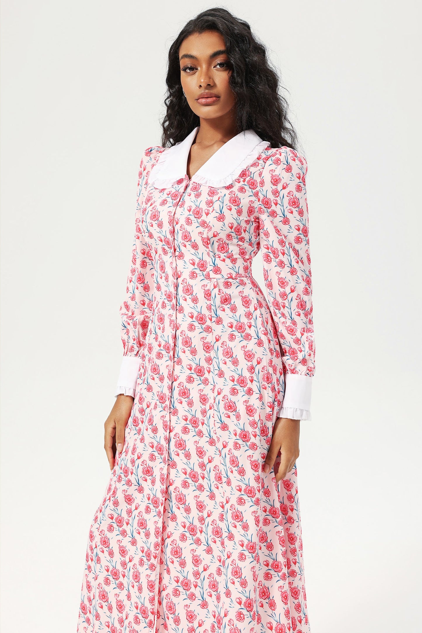 Vestido midi con botones y cuello de muñeca de manga larga con estampado floral en rosa 