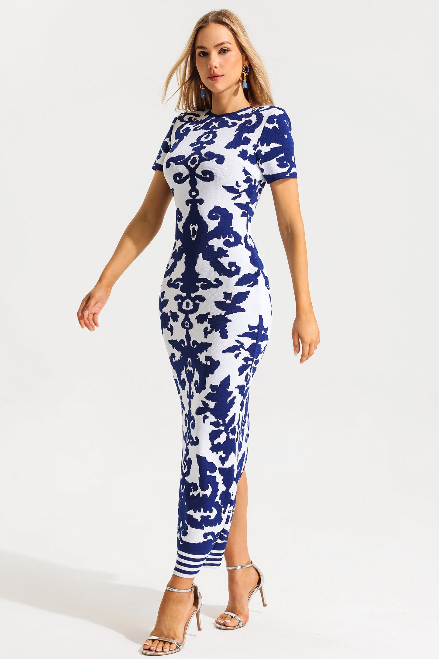 Vestido midi de cuello redondo con estampado paisley de Kint 