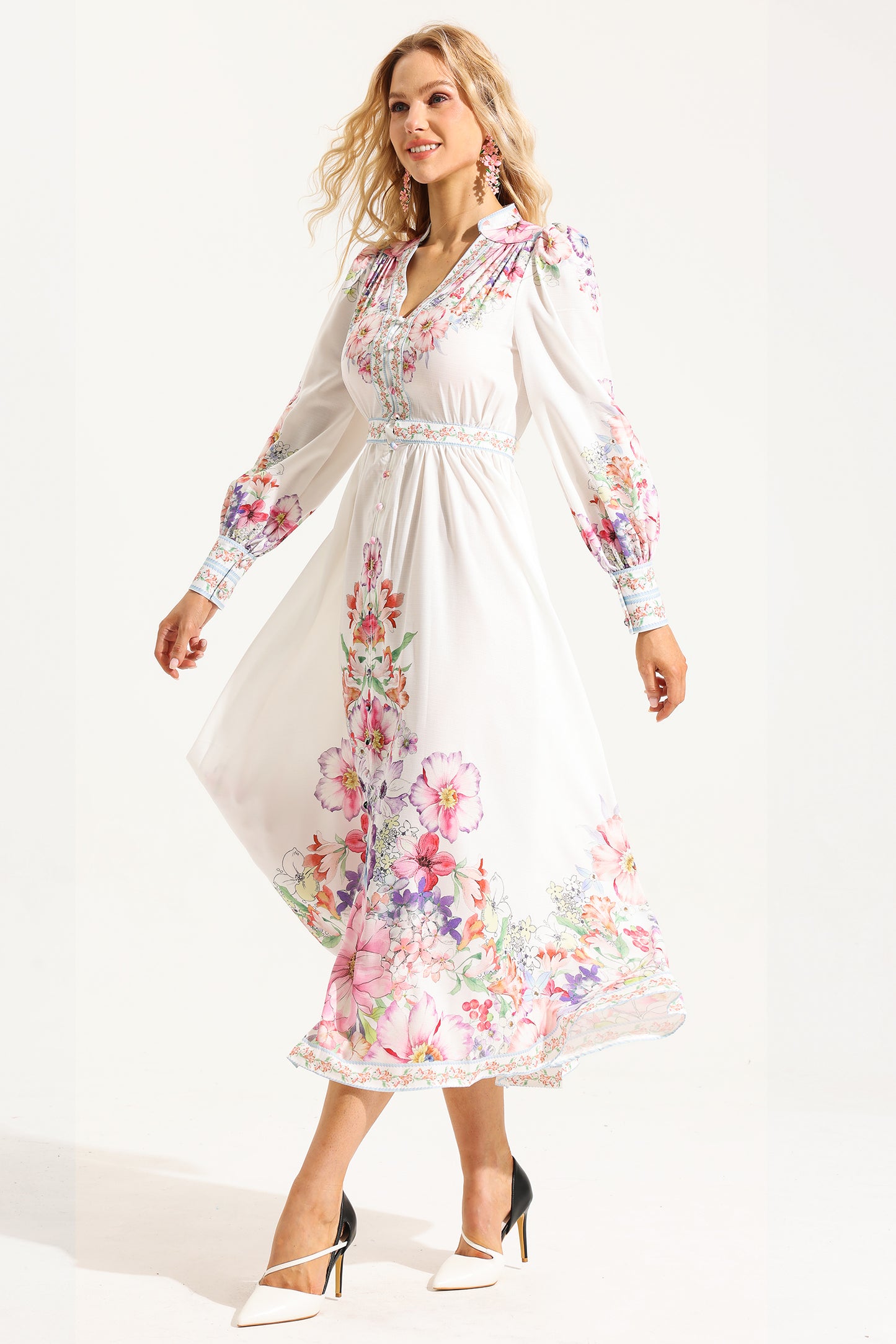 Vestido midi de manga larga con botones y volantes