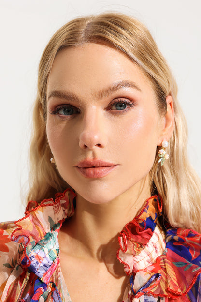 Pendientes colgantes con forma de flor de campana de perla 