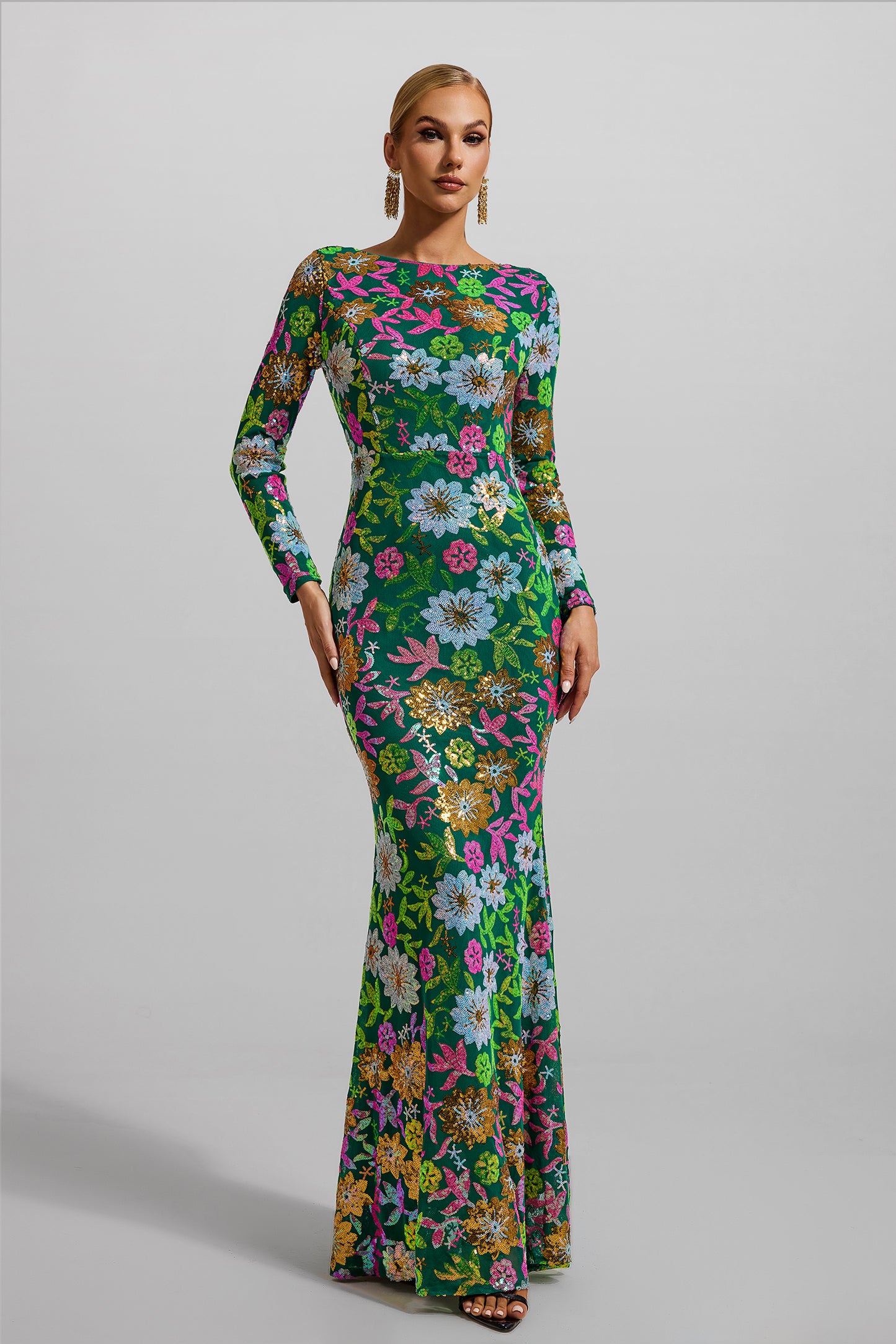 Vestido midi de manga larga con cuello redondo y lentejuelas 