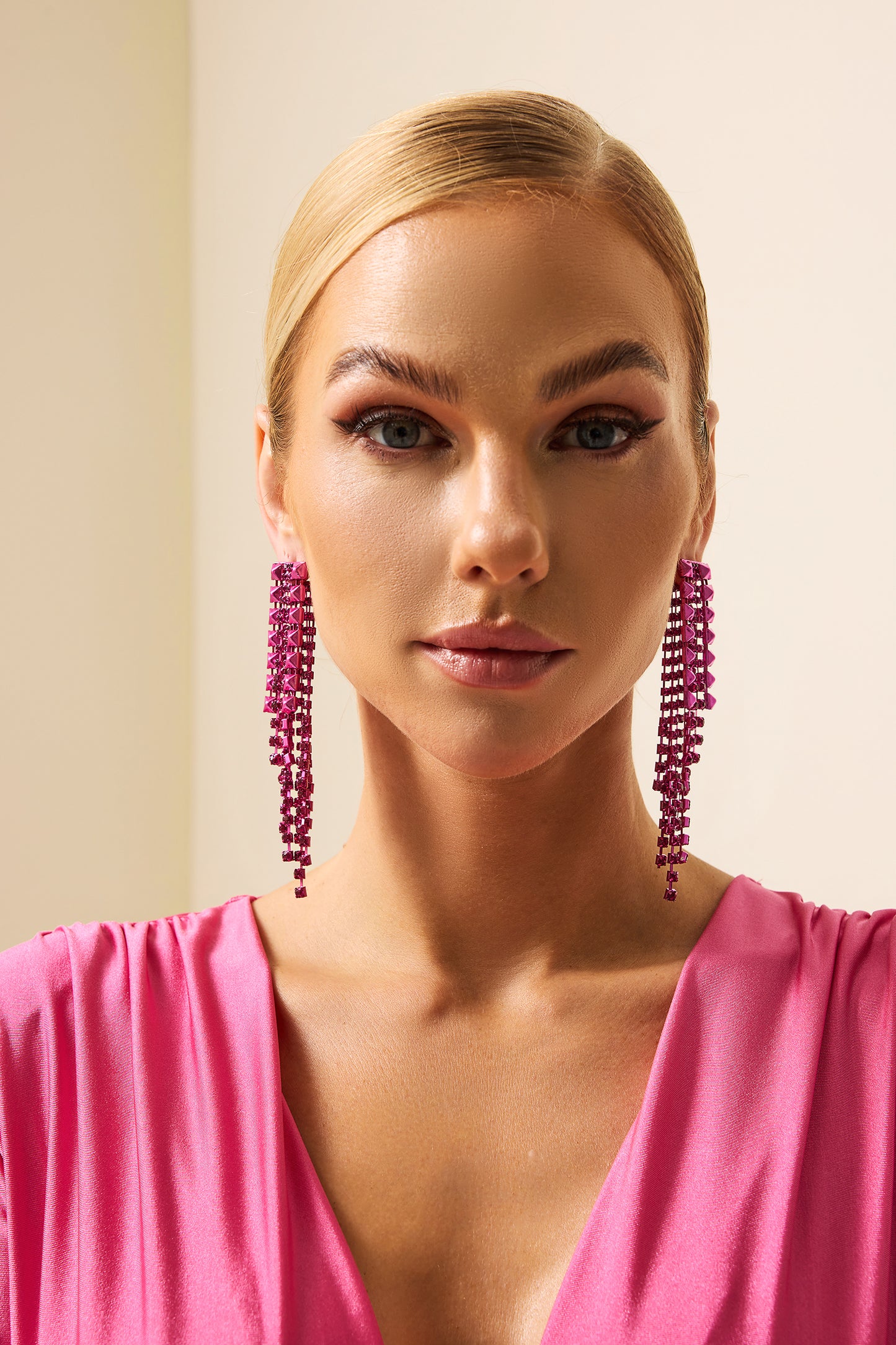 Pendientes con borlas de diamantes falsos 
