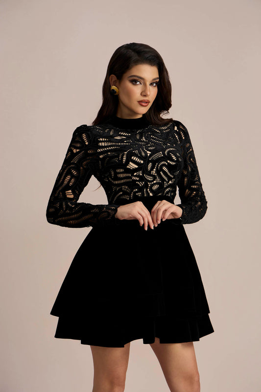 Vestido mini de terciopelo calado con mangas largas Setlla 