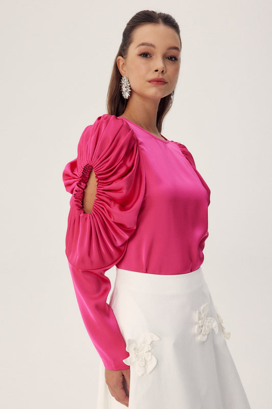 Blusa de satén con mangas esculpidas Una 