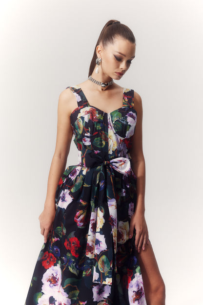 Vestido midi Teresa con escote corazón y estampado floral 