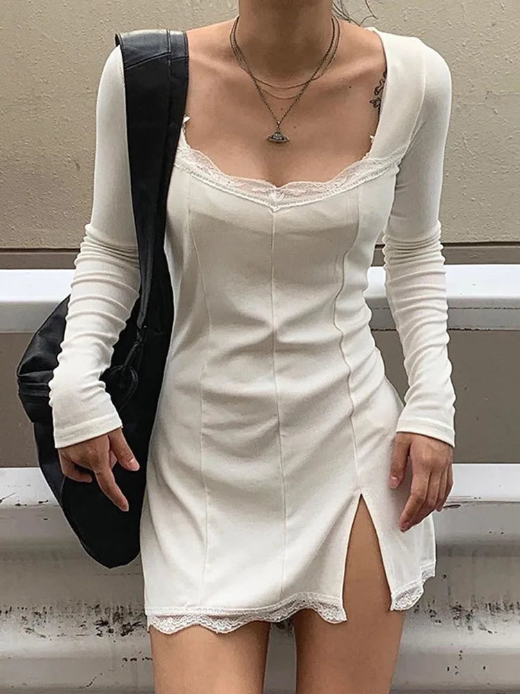Vestido corto femenino de encaje con manga larga para otoño y primavera, minivestido sexy con abertura y retazos para mujer, ideal para fiestas y clubes, con escote bajo, 2025