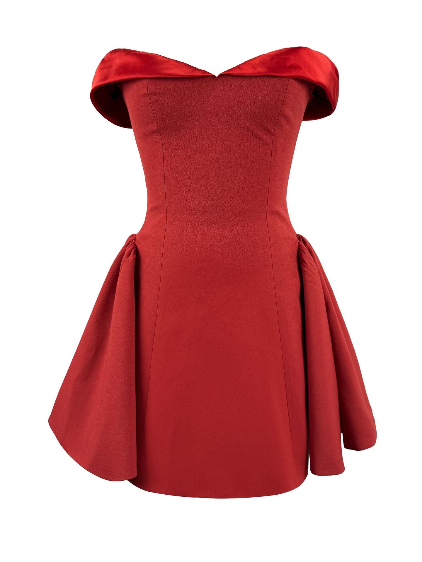 Vestido mini con hombros descubiertos y capas de Odelia 