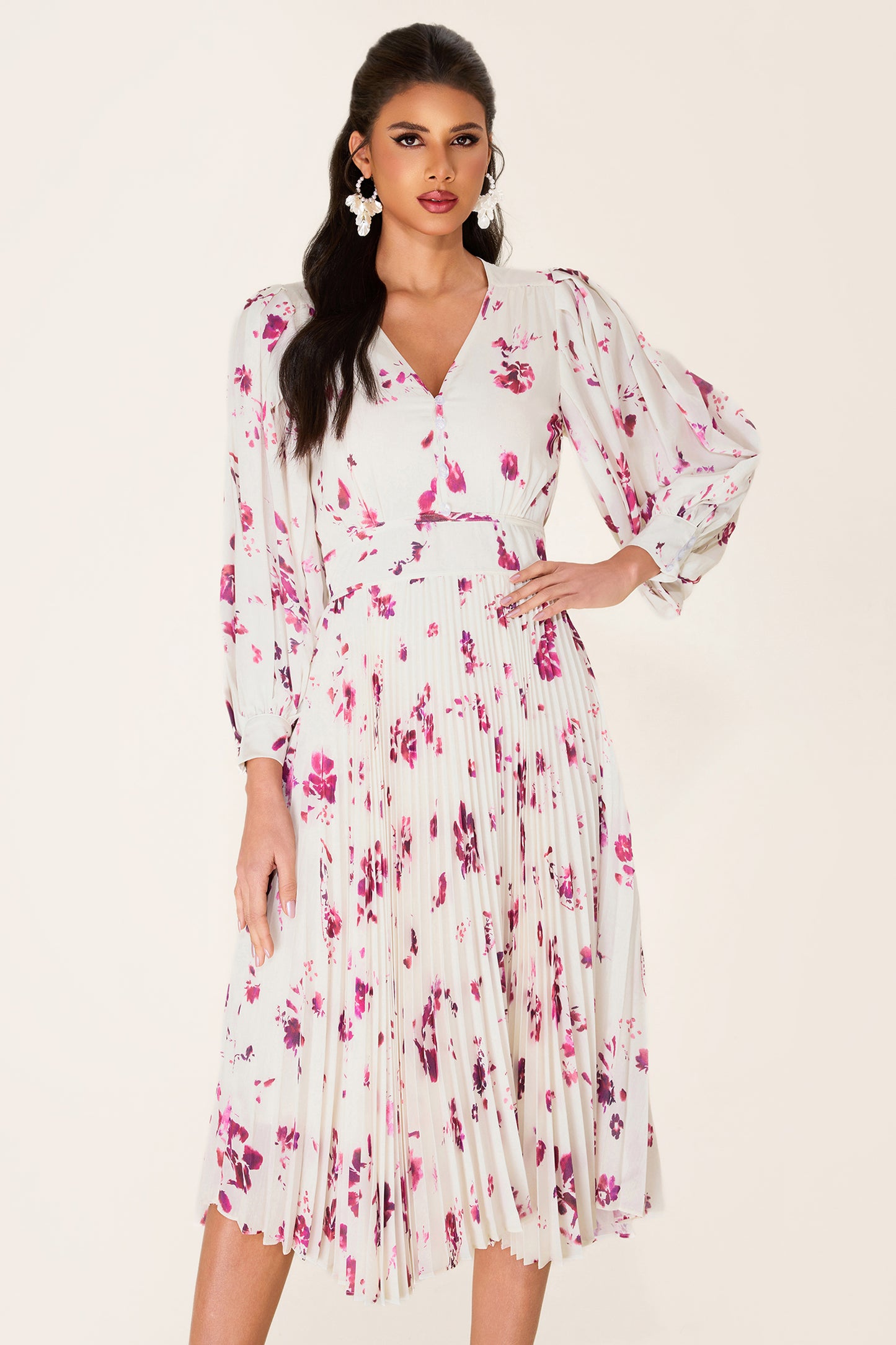 Vestido midi de gasa con cuello en V y estampado floral 