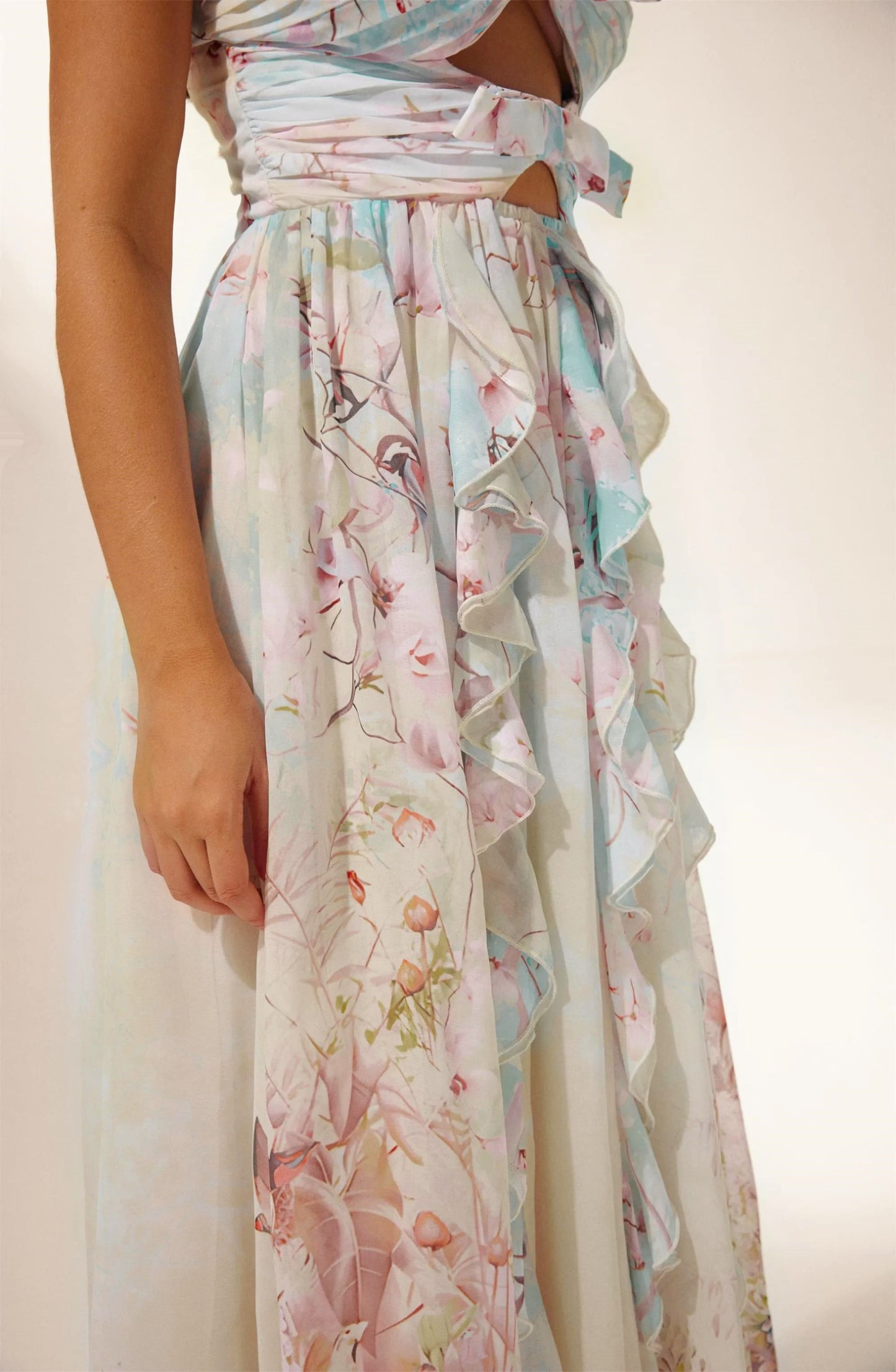Vestido largo con volantes y aberturas estampado Octavia 