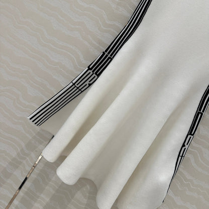 CD U-neck Large A-line Skirt White Viscose Polyamide