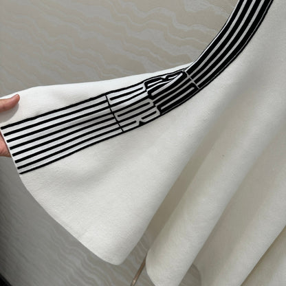 CD U-neck Large A-line Skirt White Viscose Polyamide