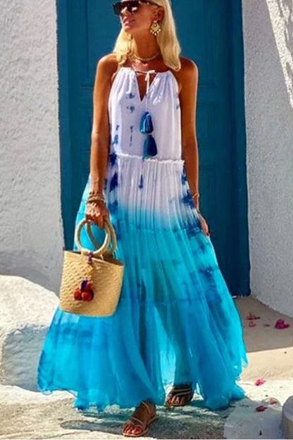 Vestido largo con cuello halter y borlas con estampado degradado de Island Evenings