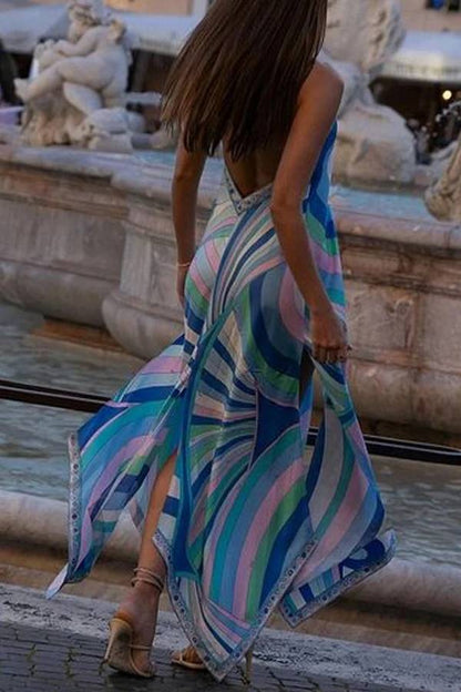 Elegante vestido estampado con abertura y cuello en V