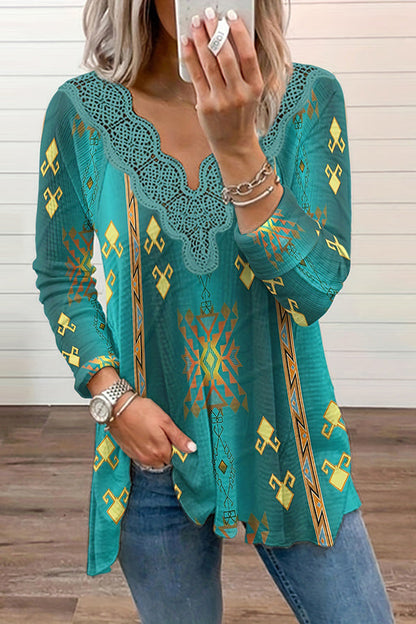 Camiseta elástica con ribete de encaje y estampado étnico hippie de pasado mexicano
