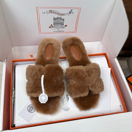 HM Oran Sandal Camel Brown Wool Velvet 598195
