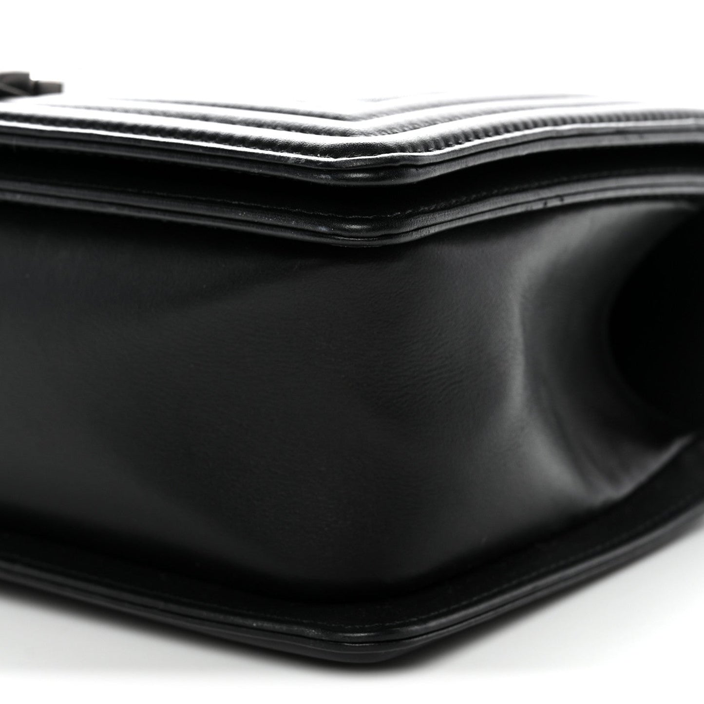 Calfskin Chevron Quilted Medium Boy Flap Black