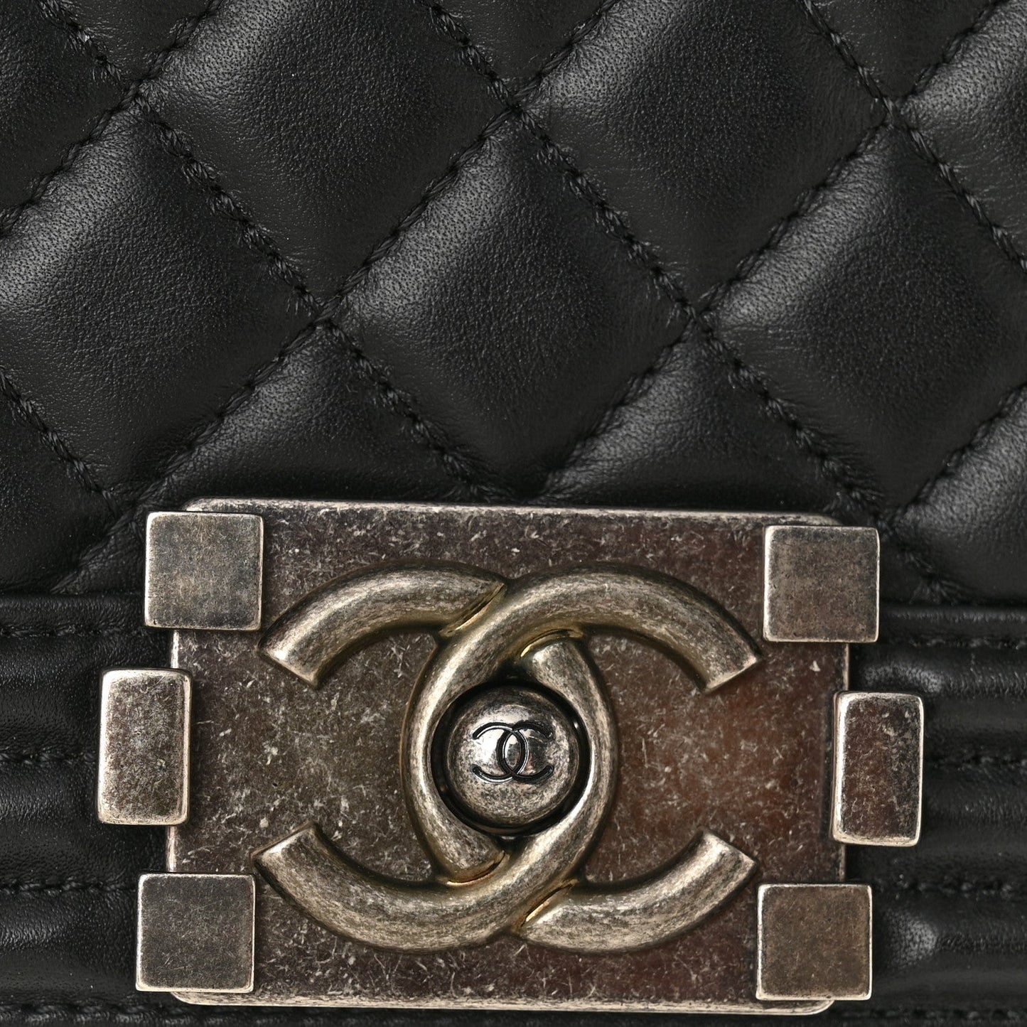 Lambskin Quilted Small Boy Flap Black