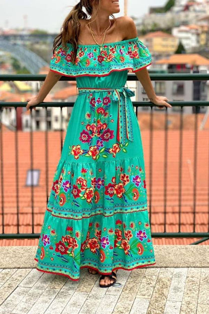 Vestido largo estampado con hombros descubiertos