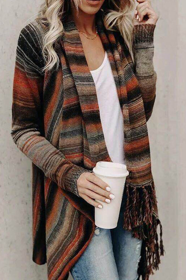Chaqueta de rayas con flecos, de moda, de corte entallado y largo medio