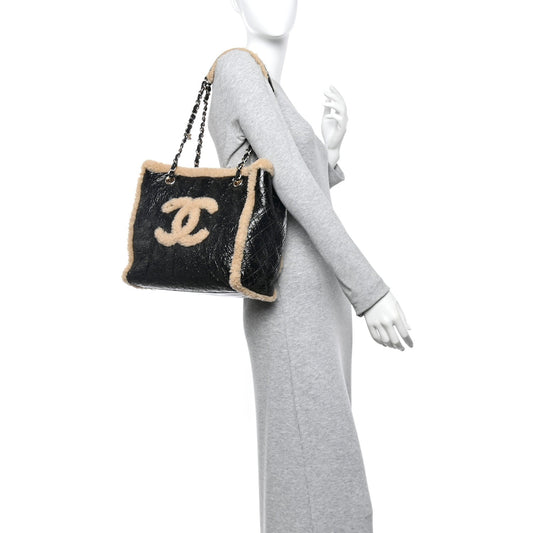 Shiny Crumpled Sheepskin Shearling CC Mania Tote Bag Black Beige