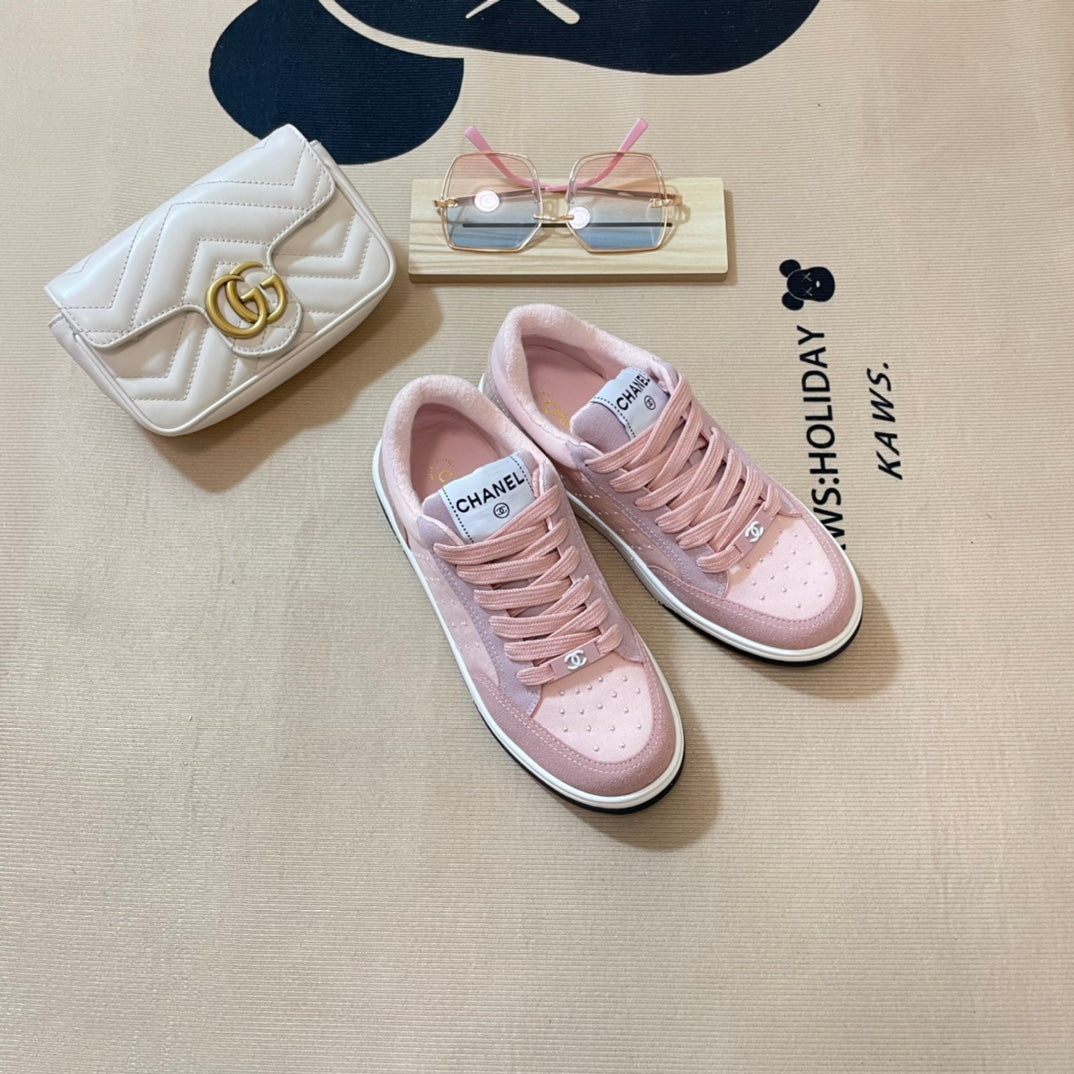 Luxury  Sneaker  CHL 052
