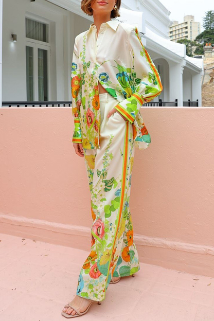 Pantalones anchos con bolsillos y cintura elástica en la espalda con estampado floral de satén